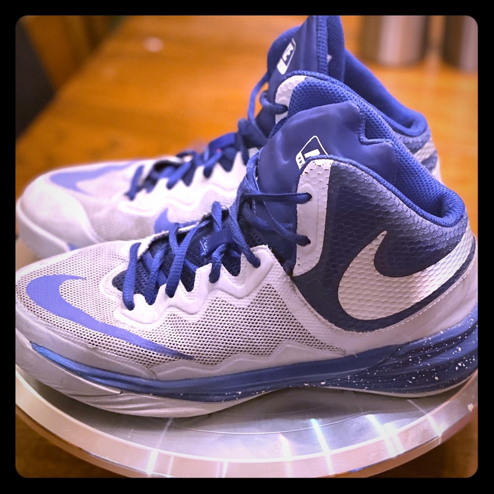 Nike Prime Hype DF II youth size 4.5Y grey blue